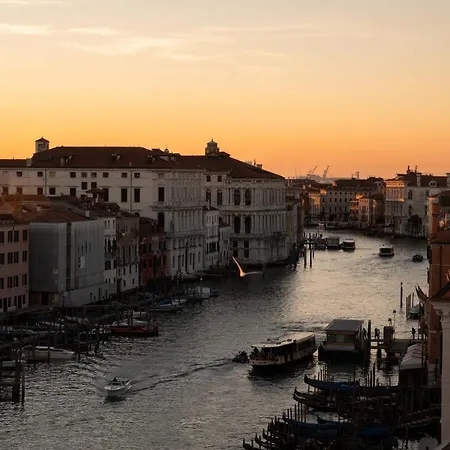 Hotel The Venezia