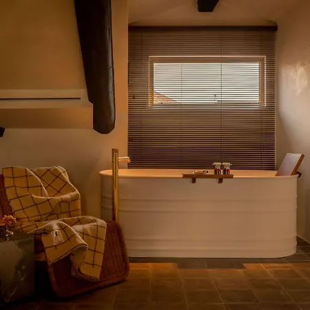 The 5* Βενετία