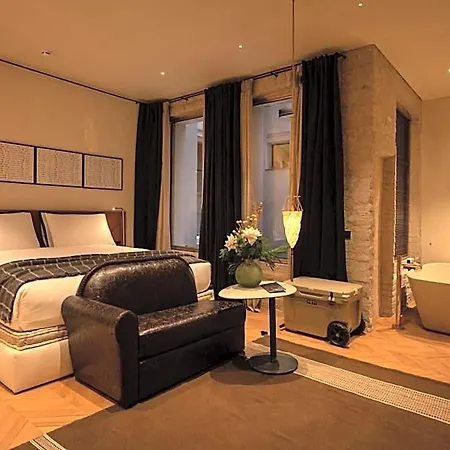 Hotel The 5*