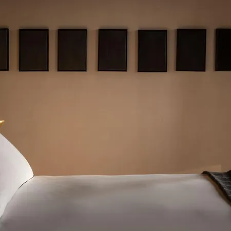 Отель The 5*