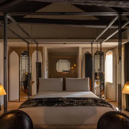 Отель The 5*